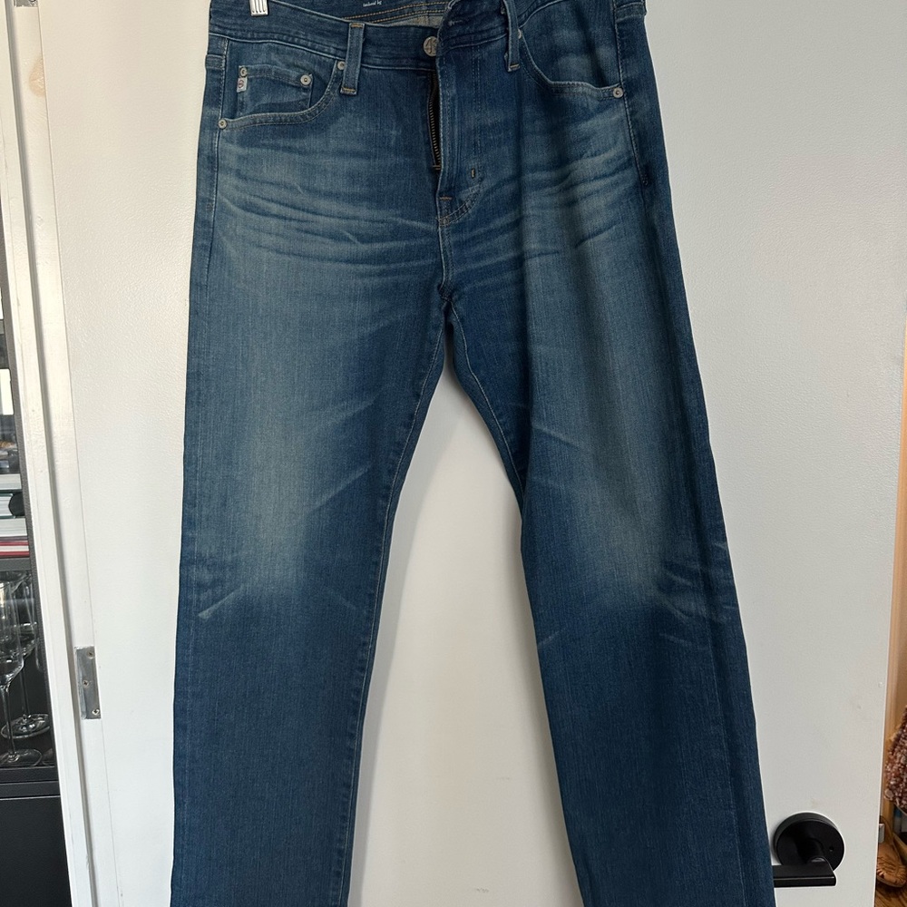 Never Worn Men’s AG Graduate Straight Jeans (31)